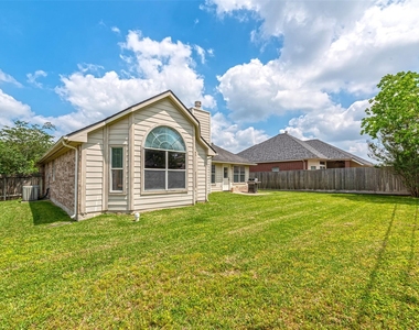 7519 Stonesfield Place - Photo Thumbnail 26