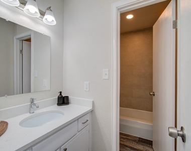 9406 Autauga Street - Photo Thumbnail 19