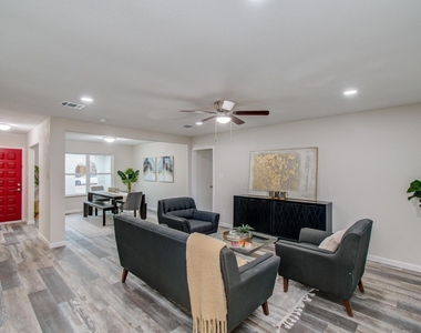 9406 Autauga Street - Photo Thumbnail 15