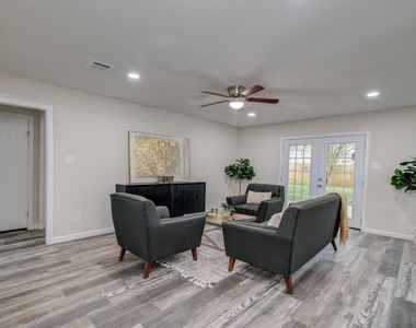 9406 Autauga Street - Photo Thumbnail 8