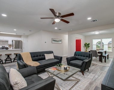 9406 Autauga Street - Photo Thumbnail 10