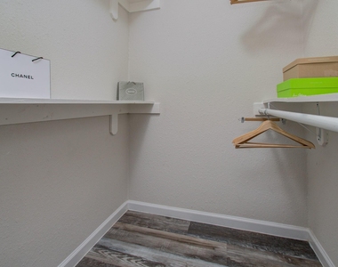 9406 Autauga Street - Photo Thumbnail 25