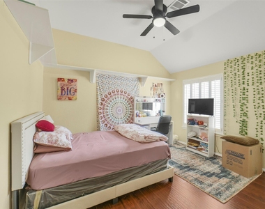 22554 Bristolwood Court - Photo Thumbnail 39