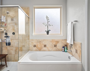 14104 N Crater Lake Court - Photo Thumbnail 23
