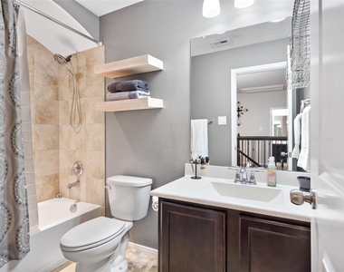 14104 N Crater Lake Court - Photo Thumbnail 26