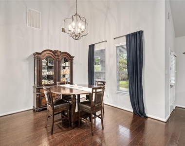 14104 N Crater Lake Court - Photo Thumbnail 17