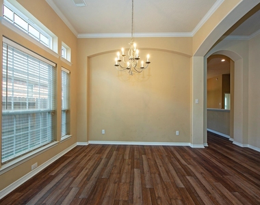 1208 Pisana - Photo Thumbnail 5