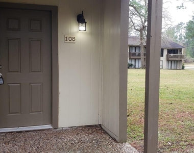 15919 Golf Club Drive - Photo Thumbnail 8