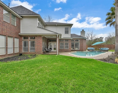 9706 Chipstead Court - Photo Thumbnail 40