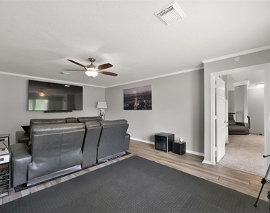 9706 Chipstead Court - Photo Thumbnail 37
