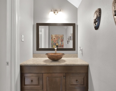 9706 Chipstead Court - Photo Thumbnail 12