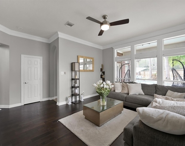 9706 Chipstead Court - Photo Thumbnail 11