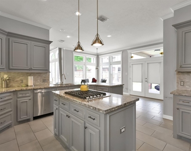 9706 Chipstead Court - Photo Thumbnail 15