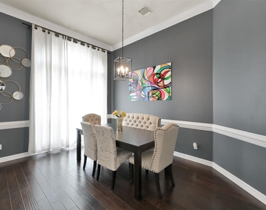 9706 Chipstead Court - Photo Thumbnail 4