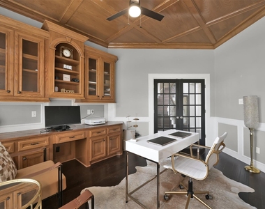 9706 Chipstead Court - Photo Thumbnail 8