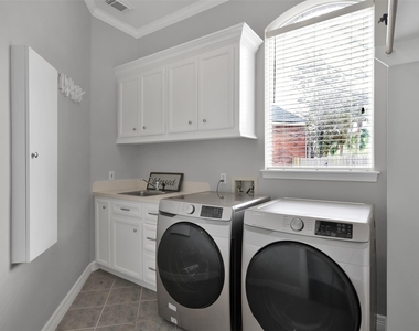 9706 Chipstead Court - Photo Thumbnail 21