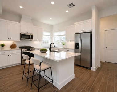 1535 Cathedral Bend Drive - Photo Thumbnail 4