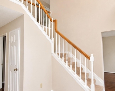 3331 Oak Branch Lane - Photo Thumbnail 7