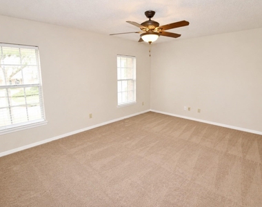 3331 Oak Branch Lane - Photo Thumbnail 9