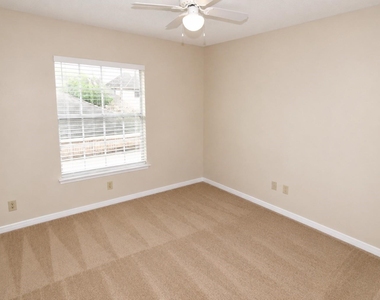 3331 Oak Branch Lane - Photo Thumbnail 13