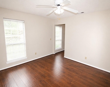 3331 Oak Branch Lane - Photo Thumbnail 5