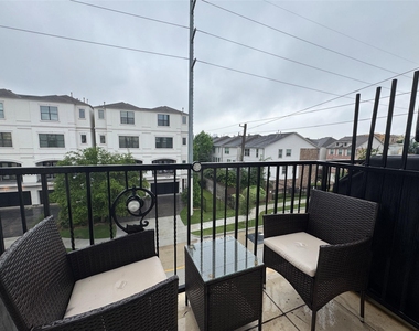 5801 Winsome Lane - Photo Thumbnail 9
