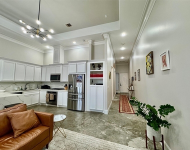 5801 Winsome Lane - Photo Thumbnail 7