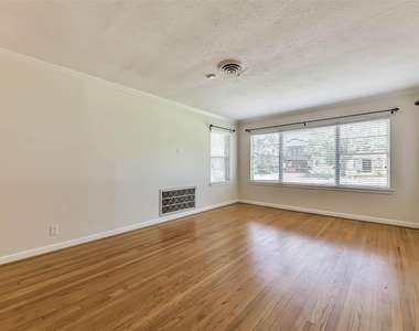 3023 Fairhope Street - Photo Thumbnail 6