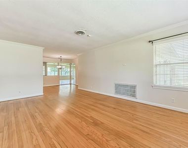 3023 Fairhope Street - Photo Thumbnail 7