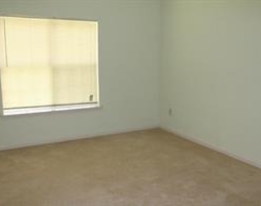 7101 Wendemere Street - Photo Thumbnail 5