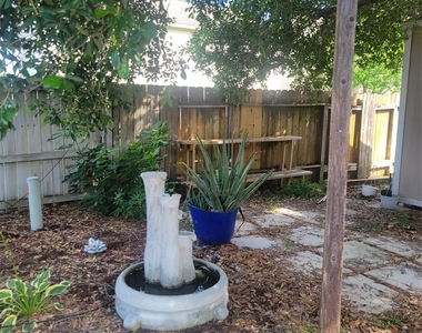 3903 Brook Garden Lane - Photo Thumbnail 19