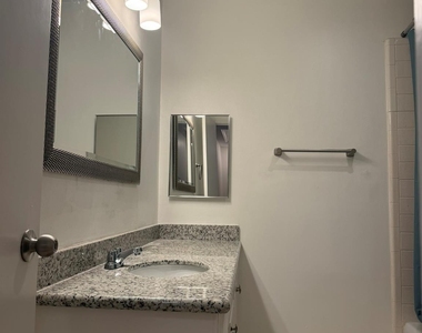 12925 Trail Hollow Drive - Photo Thumbnail 16