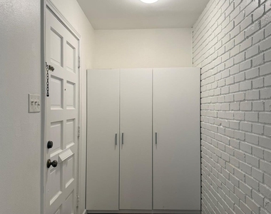 12925 Trail Hollow Drive - Photo Thumbnail 1