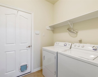 3103 Rose Trace Drive - Photo Thumbnail 12