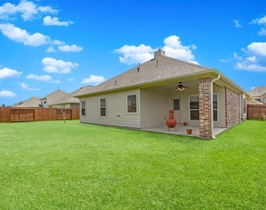 3103 Rose Trace Drive - Photo Thumbnail 13