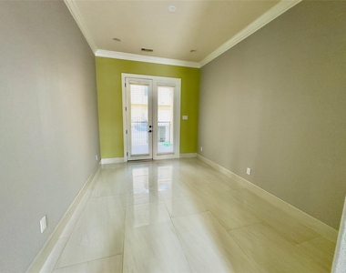 14535 San Pietro Drive - Photo Thumbnail 6