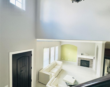 14535 San Pietro Drive - Photo Thumbnail 11