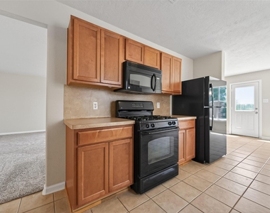 24519 Cypresspark Glen Lane - Photo Thumbnail 9