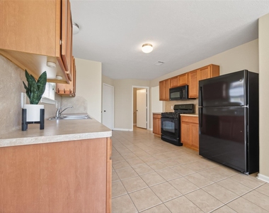 24519 Cypresspark Glen Lane - Photo Thumbnail 12