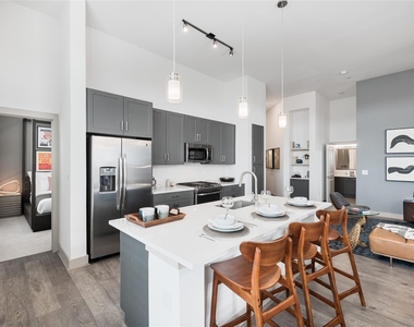160 Birdsall Street - Photo Thumbnail 3