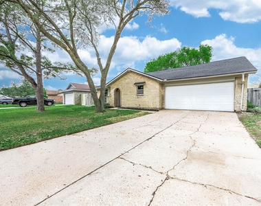 3610 Brier Gardens Drive - Photo Thumbnail 1