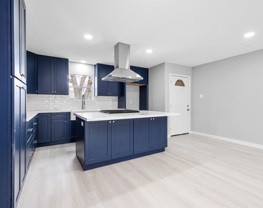3610 Brier Gardens Drive - Photo Thumbnail 4