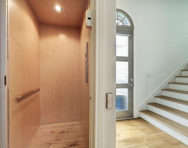 1147 Castellina Lane - Photo Thumbnail 4
