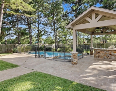 99 Sagamore Ridge Place - Photo Thumbnail 5