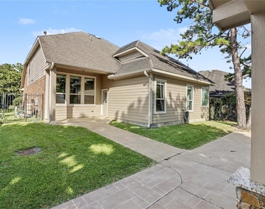 99 Sagamore Ridge Place - Photo Thumbnail 8