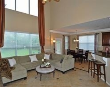 14107 Spring Mountain Lane - Photo Thumbnail 3