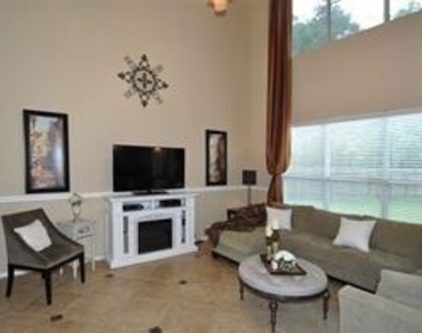 14107 Spring Mountain Lane - Photo Thumbnail 4