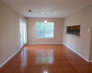 414 Texas Street - Photo Thumbnail 5