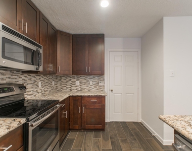 226 Blushwood Place - Photo Thumbnail 11