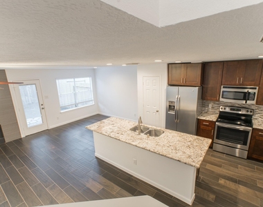226 Blushwood Place - Photo Thumbnail 6